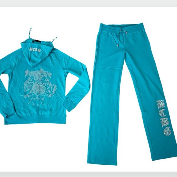 BCBG AQUAMARINE BLING TRACKSUIT SWEATSUIT W/ SILVER STUDS LOGO & TIGER FACE NWT - Picture 6 of 16